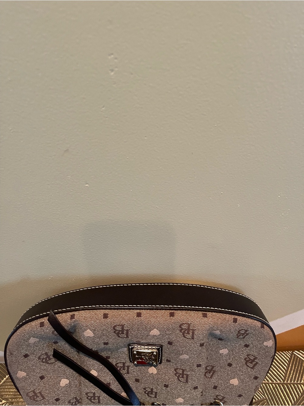 NWT, Dooney & Bourke Taupe and Briwn Heart-Print small Shoulder Bag - Picture 8 of 10